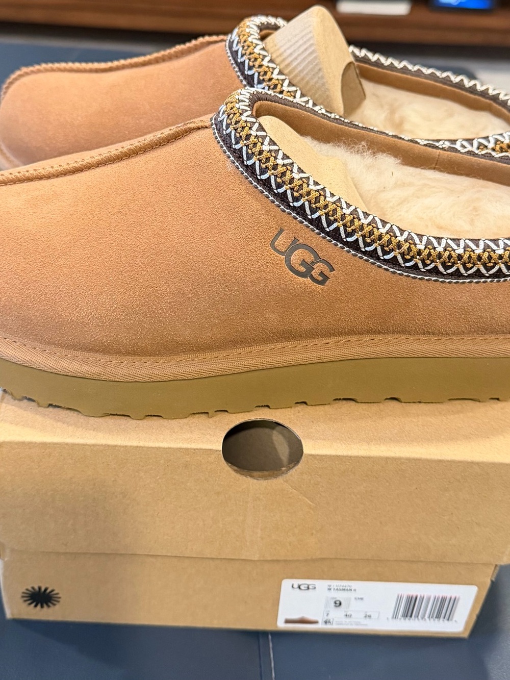 UGG Tasman II Womans - Picture 4 of 8